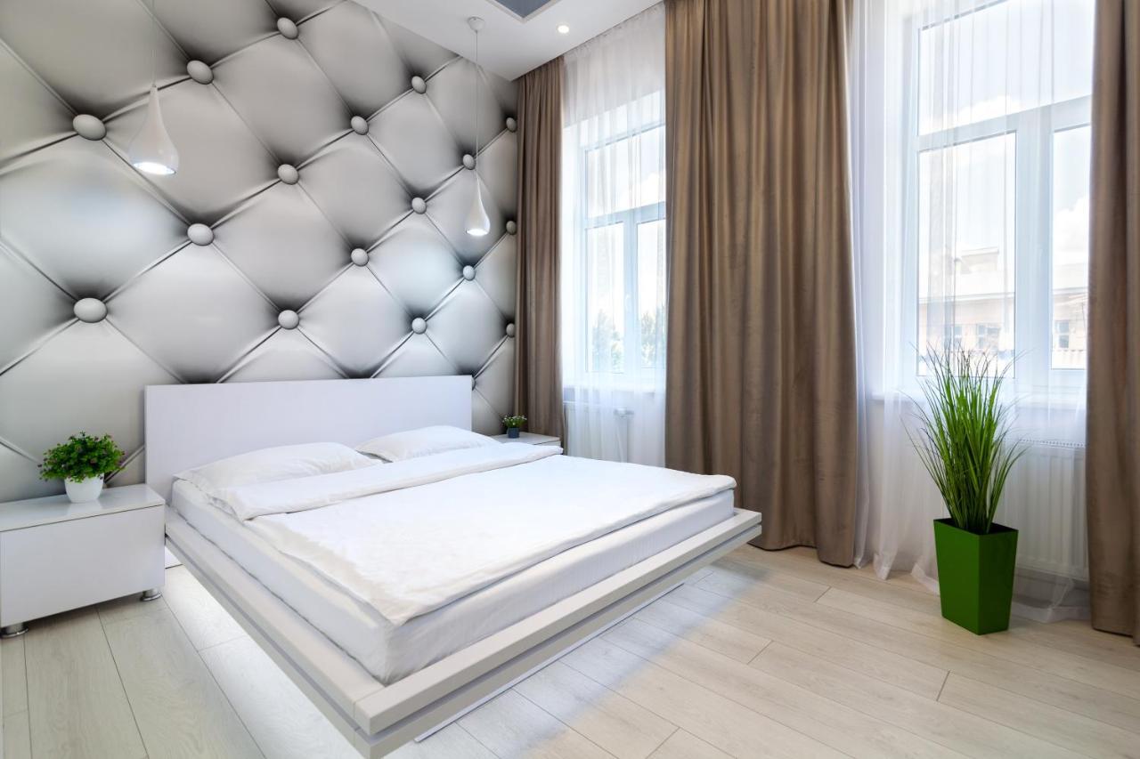 Leogrand Vip Apartments On Pidhirna 3 Лвив Екстериор снимка